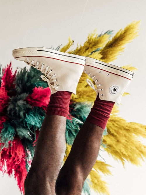 Dilly Socks Notre Chaussettes: Ribbed Wine Red
