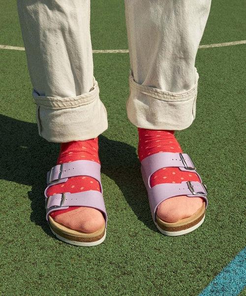 Dilly Socks Notre Chaussettes: Tiny Fire Dots