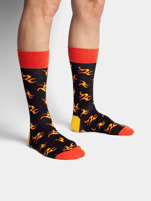 Dilly Socks Notre Chaussettes: Tribal Fire