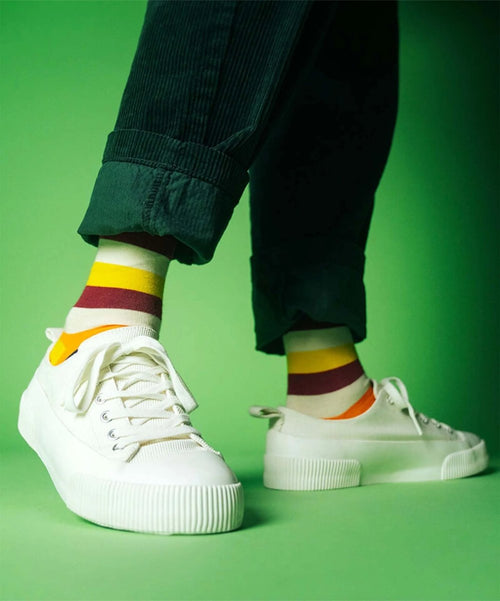 Dilly Socks Notre Chaussettes: Twist Around