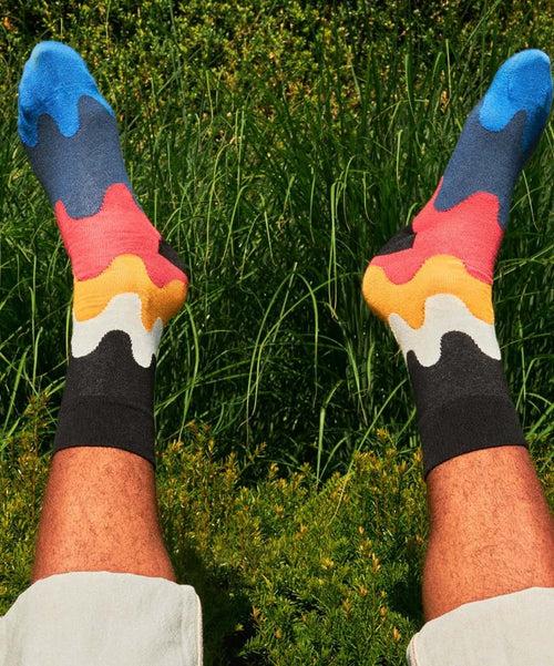 Dilly Socks Notre Chaussettes: Wavy Wonder