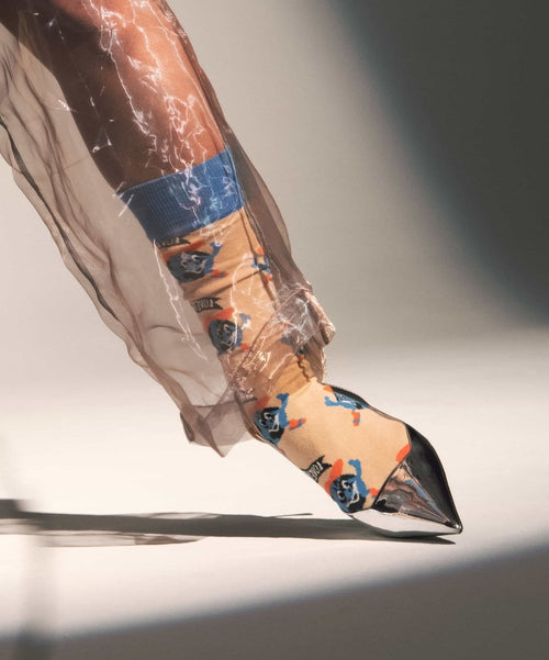 Dilly Socks Notre Chaussettes: Call For A Better World