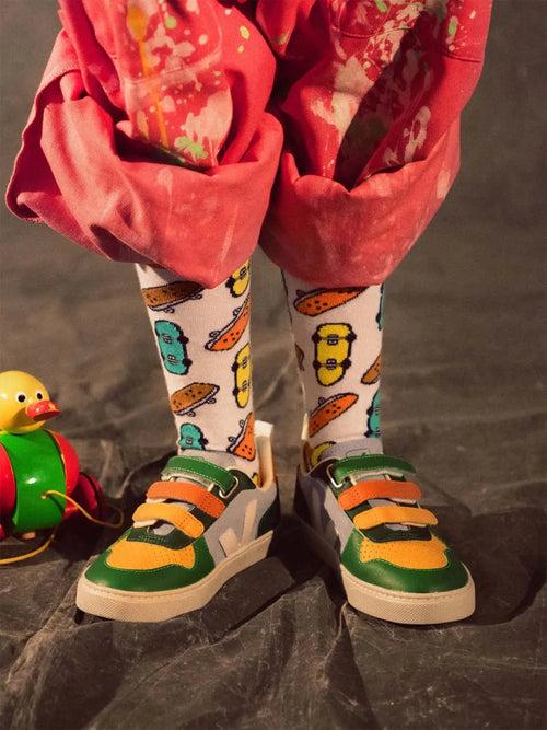 Dilly Socks Notre Chaussettes Pour Enfants: Lil Colorful Skates