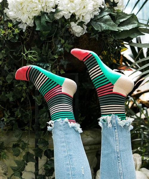 Dilly Socks Notre Chaussettes Pour Femmes: Four Ever Young