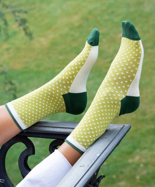 Dilly Socks Notre Chaussettes Pour Femmes: Yard Dots