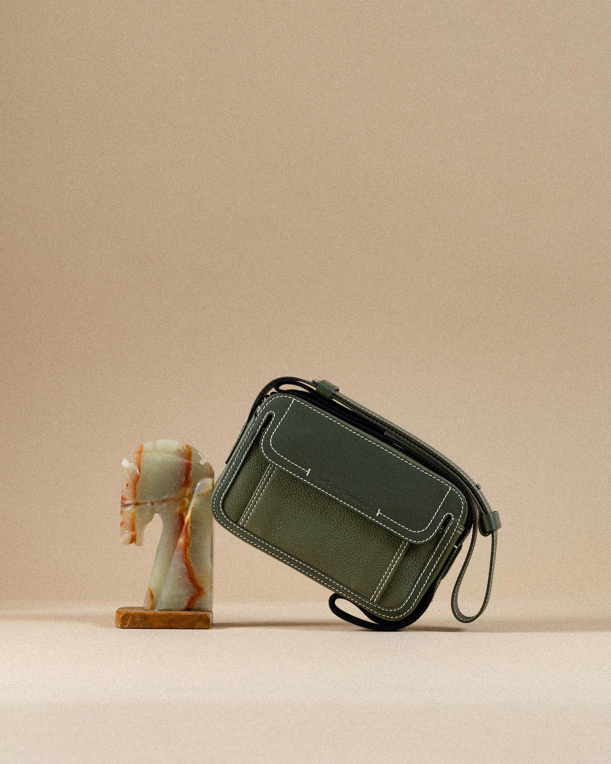 Drôle De Monsieur La Sacoche Surpiquée