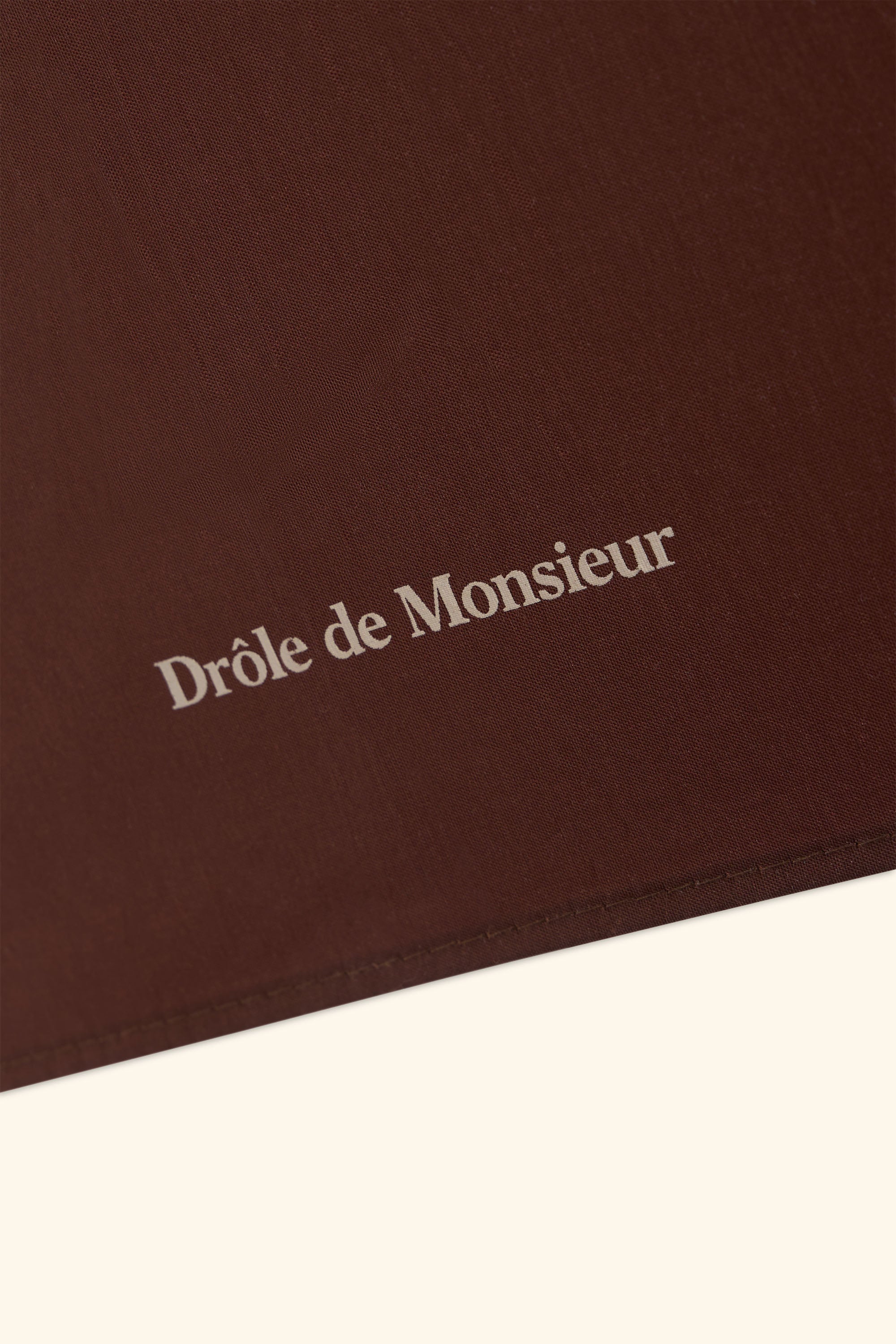 Drôle De Monsieur Le Parapluie