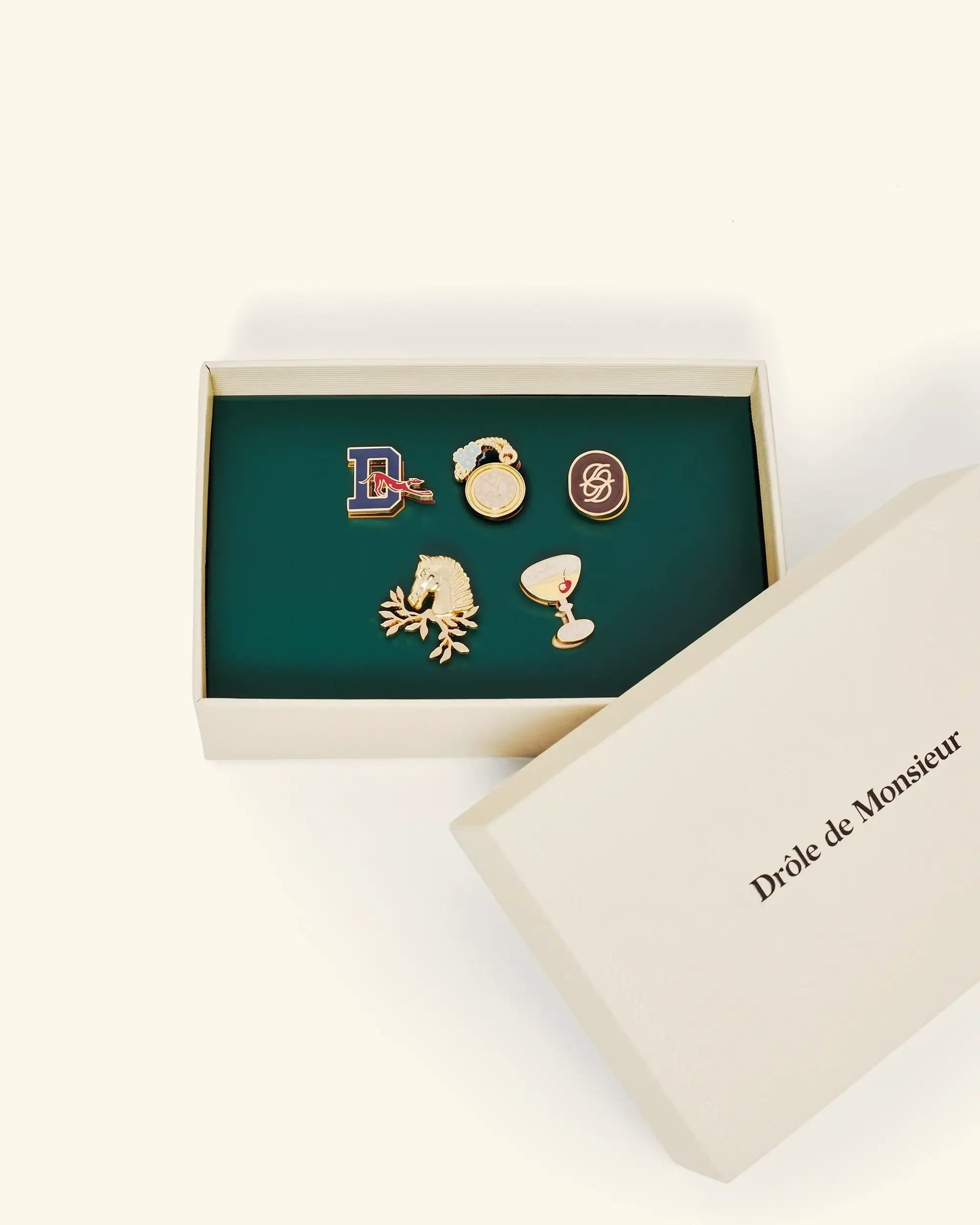 Drôle De Monsieur Les Pin's Country Club