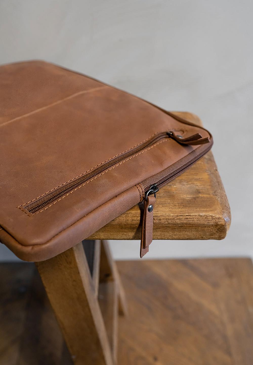 Dstrezzed Laptop Sleeve 13 Brown