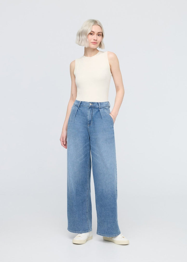 duer Performance Denim Lite Pleated Pant - Slate Indigo