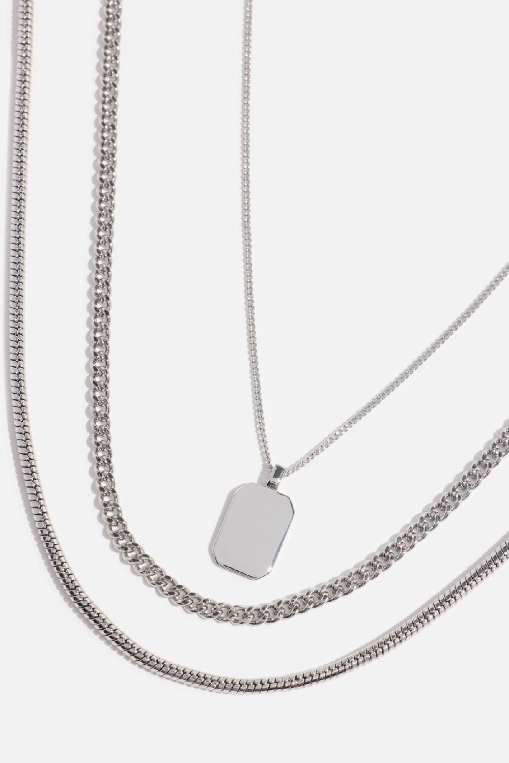 Dynamite Ensemble De 3 Colliers Avec Médaillon