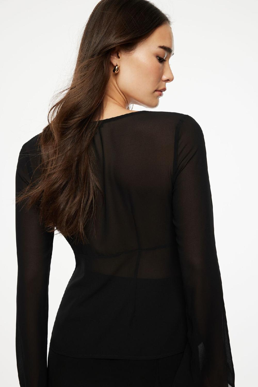 Dynamite Haut Diaphane Ouvert à L’avant