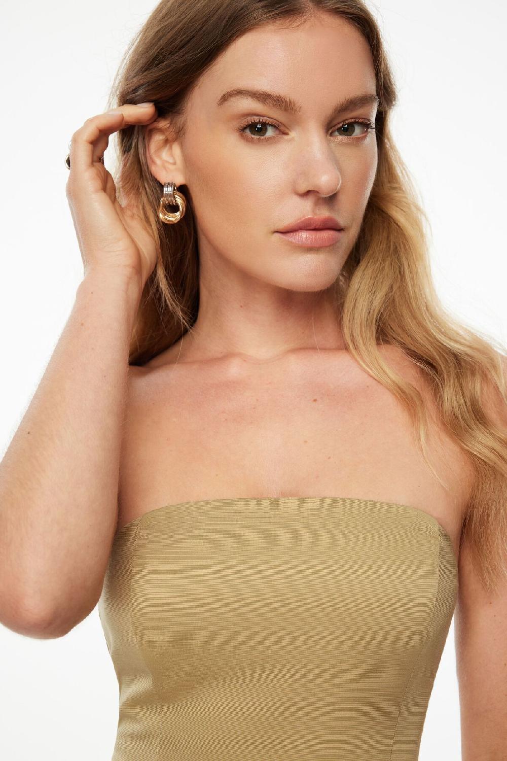 Dynamite Minirobe Structurée