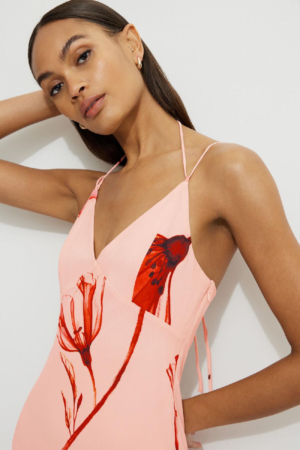 Dynamite Robe Midi Asymétrique à Volants
