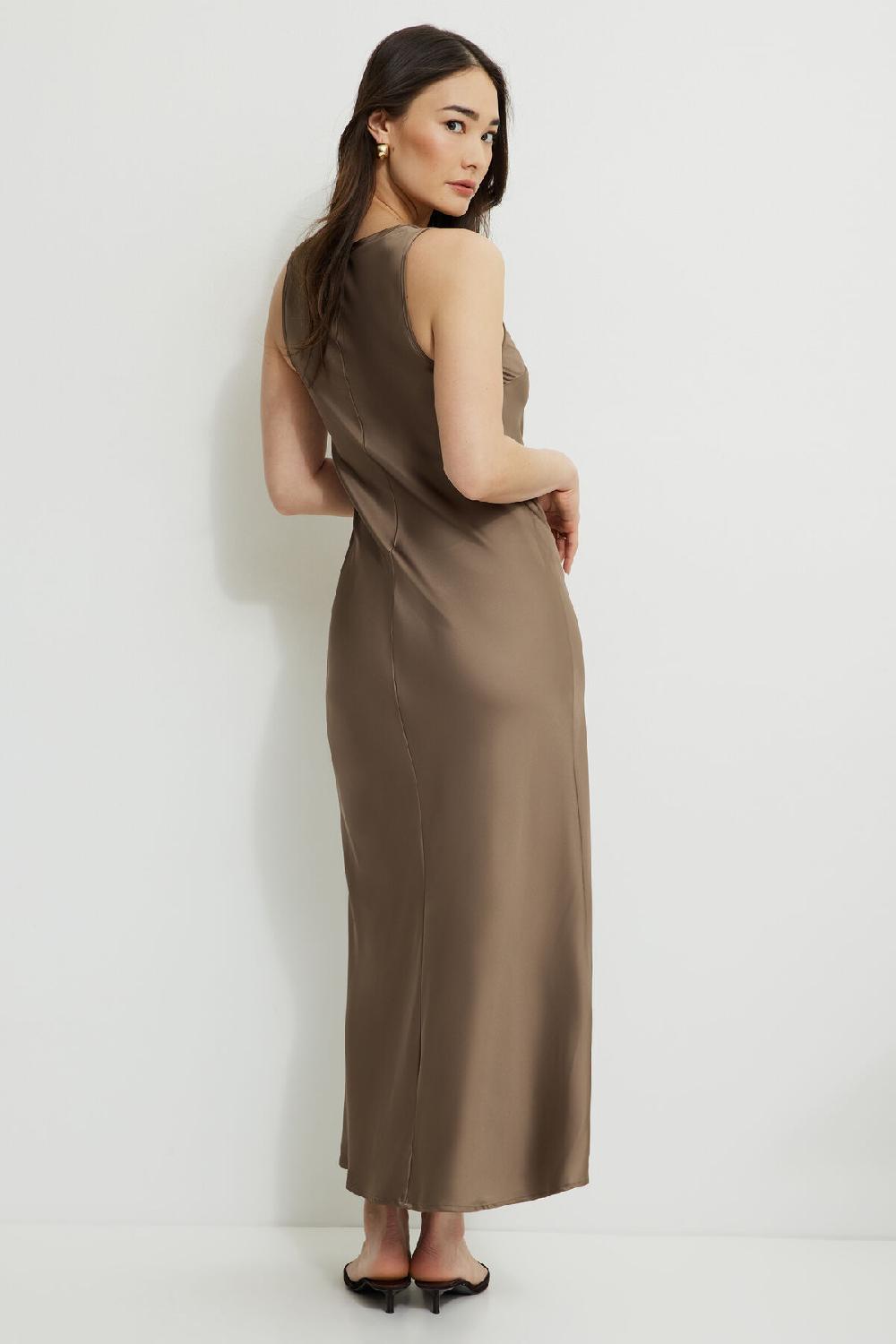 Dynamite Robe Nuisette Maxi En Satin Roux
