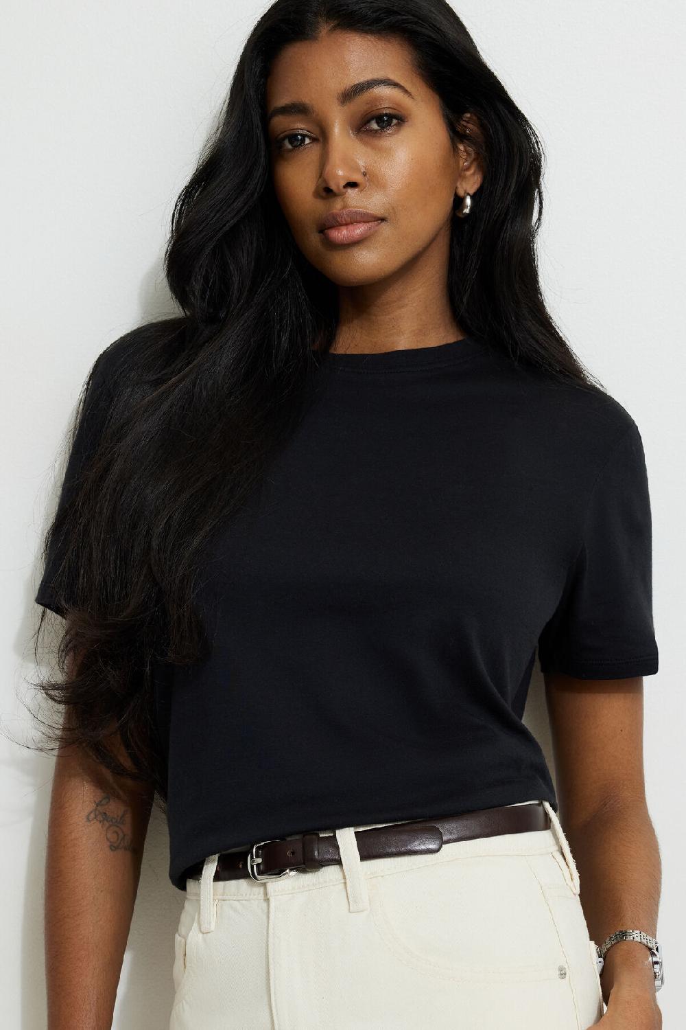 Dynamite T Shirt Simple En Coton à Col Rond