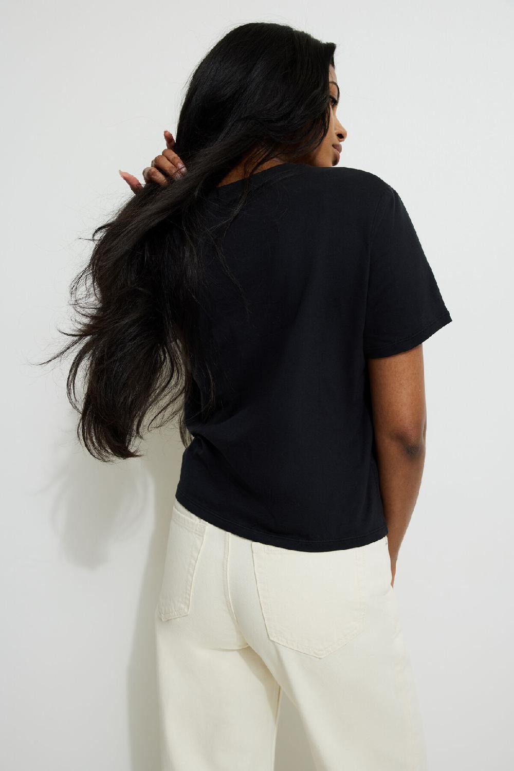 Dynamite T Shirt Simple En Coton à Col Rond