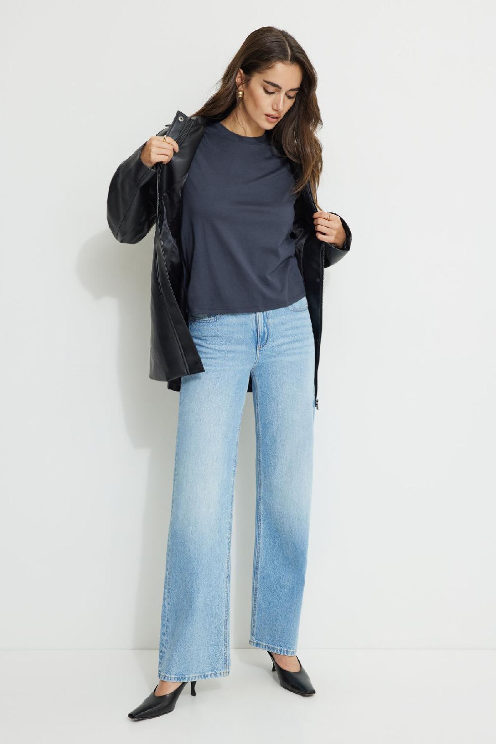 Dynamite T Shirt Simple En Coton à Col Rond