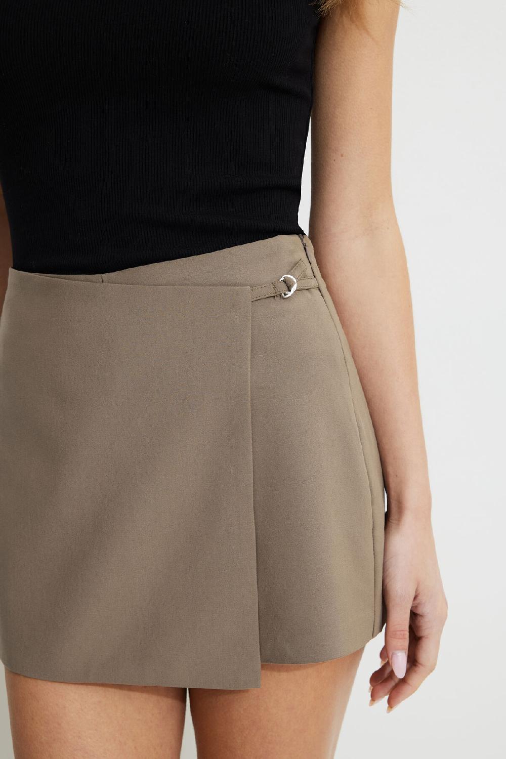 Dynamite Jupe Short Asymétrique Avec Petite Ceinture