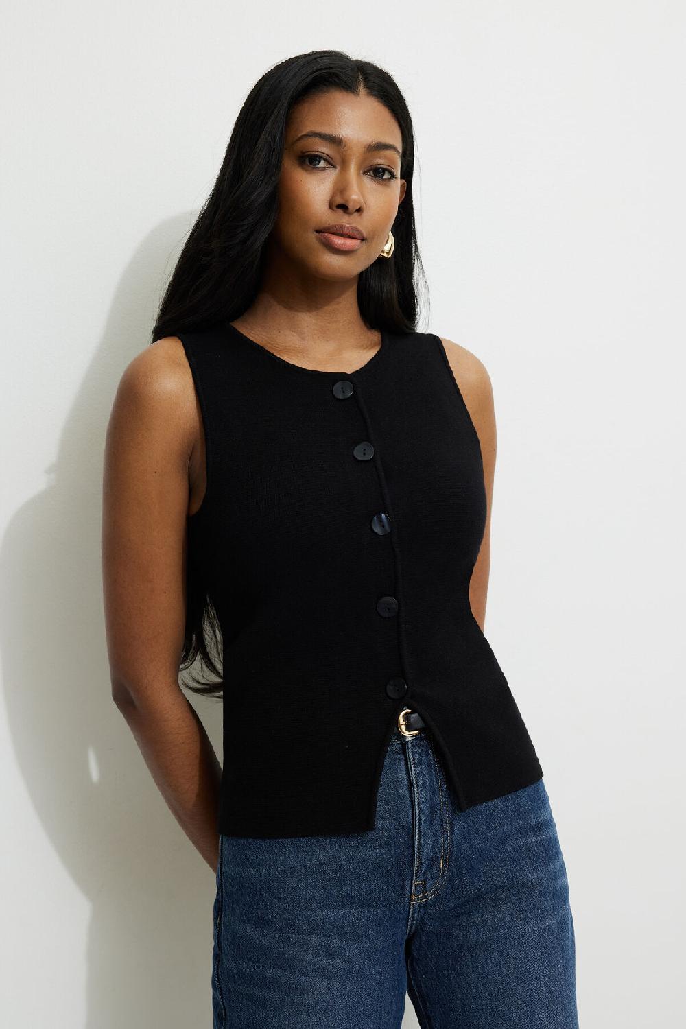 dynamite Veste sans manches en tricot à col rond et boutons Vera