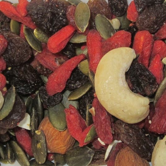 eau thermale jonzac Mélange graines noix et goji - bio