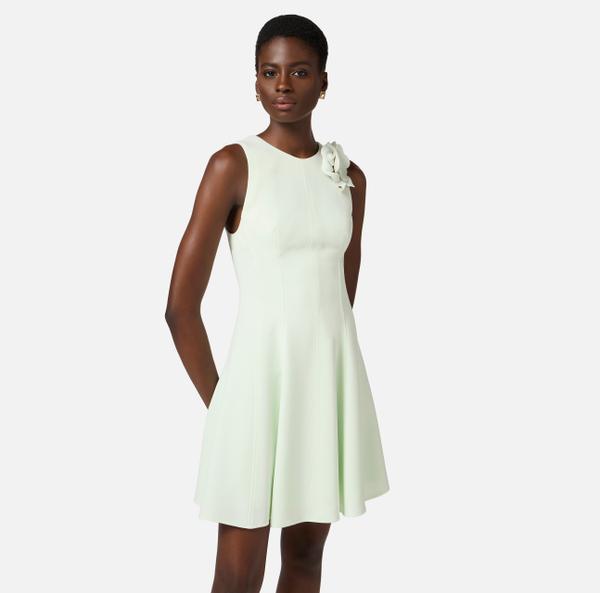 Elisabetta Franchi Robe En Crêpe Léger Avec Détails Floraux