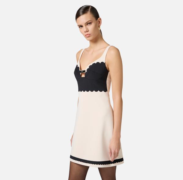 Elisabetta Franchi Robe En Double Crêpe Stretch Avec Feston Brodé