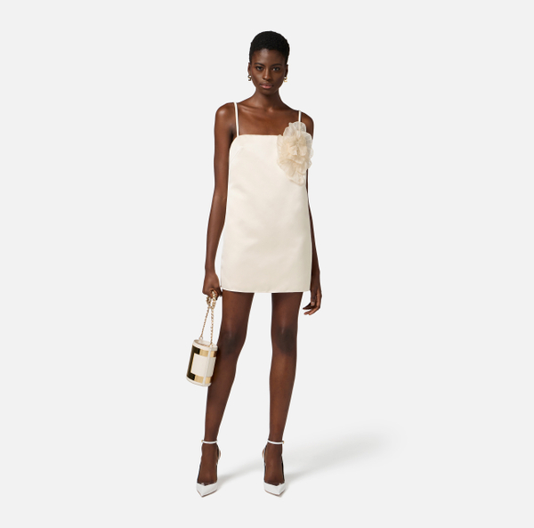 Elisabetta Franchi Robe En Duchesse Avec Fleur Brodée