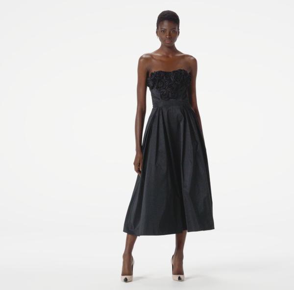 Elisabetta Franchi Robe En Gabardine Avec Roses Brodées