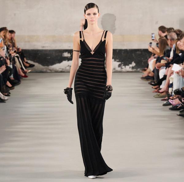Elisabetta Franchi Robe Red Carpet En Tricot Avec Transparences