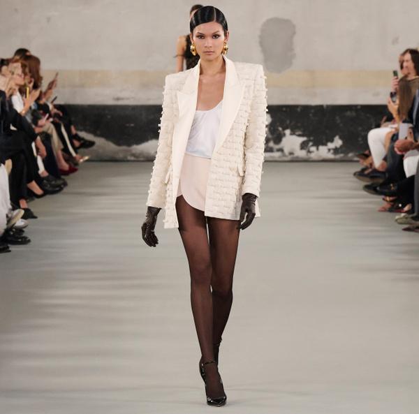 Elisabetta Franchi Short En Double Crêpe Stretch Avec Nœuds