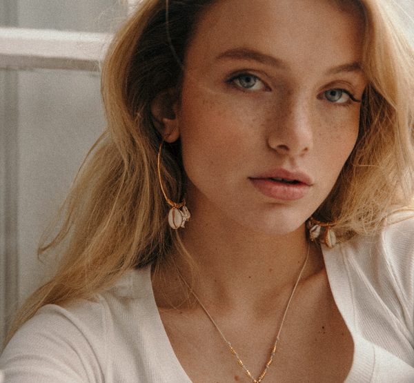 elise tsikis paris Boucles d'oreilles Chaidari - archive