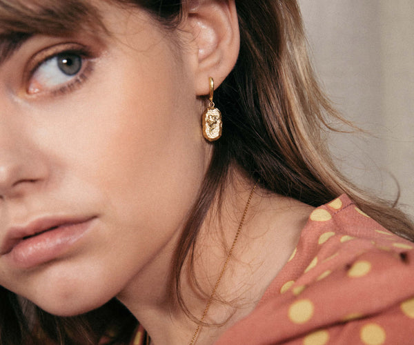 elise tsikis paris Boucles d'oreilles Cyclamen - archive