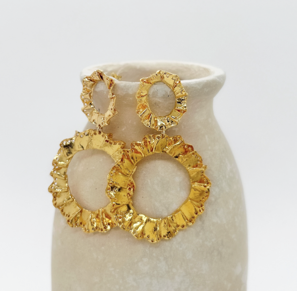 elise tsikis paris Boucles d'oreilles Hellebore - archive