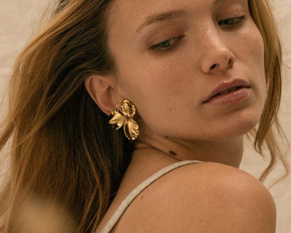 Elise Tsikis Paris Boucles D'oreilles Pensée Medium