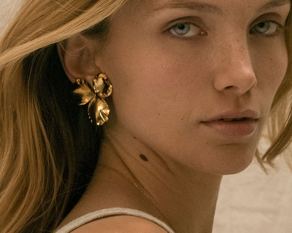 Elise Tsikis Paris Boucles D'oreilles Pensée Medium
