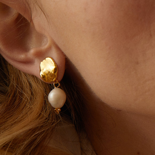 Elise Tsikis Paris Boucles D'oreilles Metochi