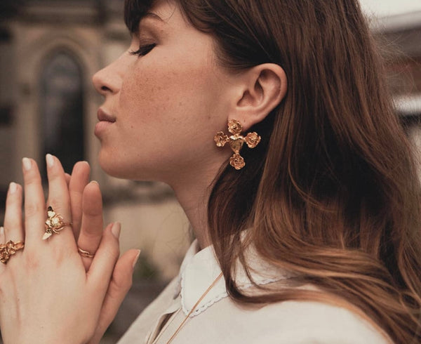 Elise Tsikis Paris Boucles D'oreilles Olys - Archive