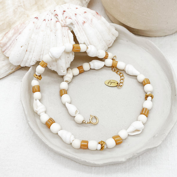 Elise Tsikis Paris Collier Babor