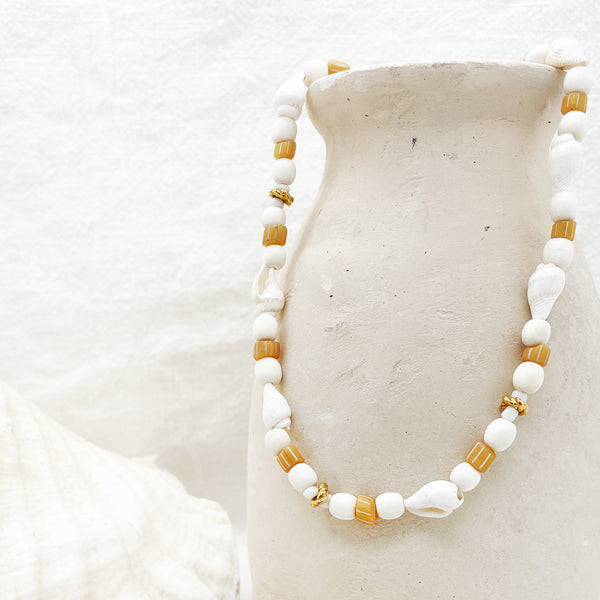 elise tsikis paris Collier Babor