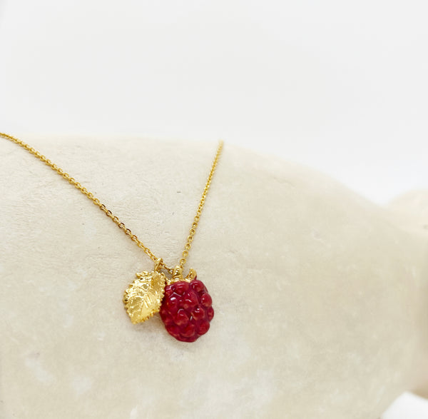 elise tsikis paris Collier Belenis - archive