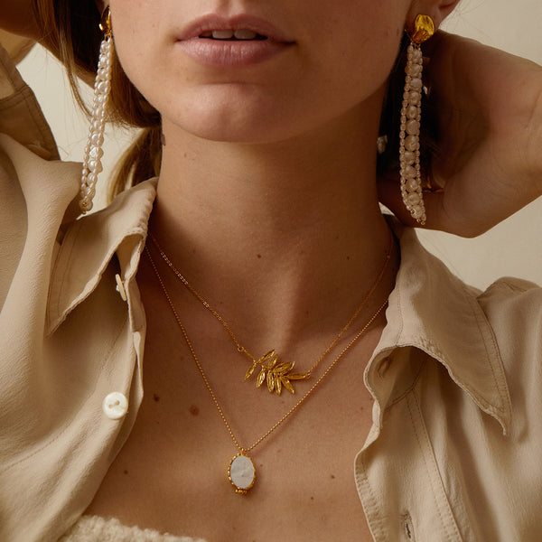 Elise Tsikis Paris Collier Dimos