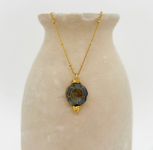 elise tsikis paris Collier Faro