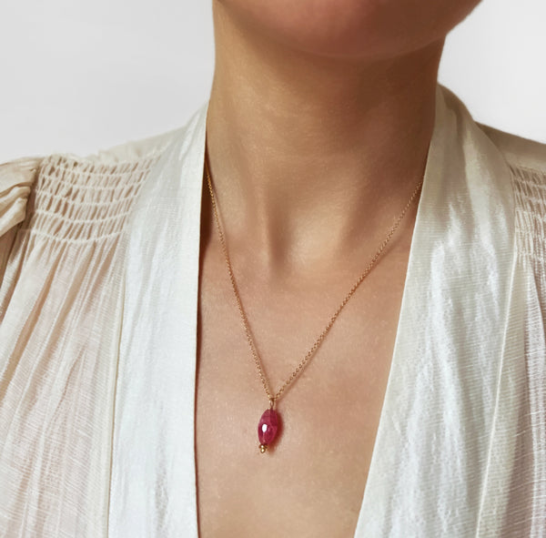 Elise Tsikis Paris Collier Kava