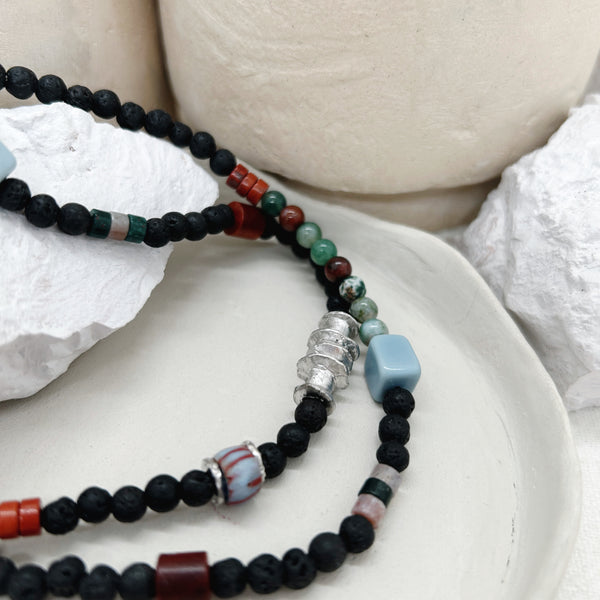 Elise Tsikis Paris Collier Nikos