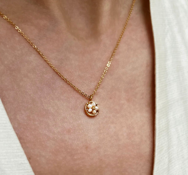 Elise Tsikis Paris Collier Philea