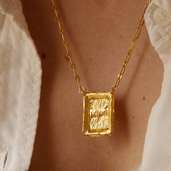 elise tsikis paris Collier Prastia - archive