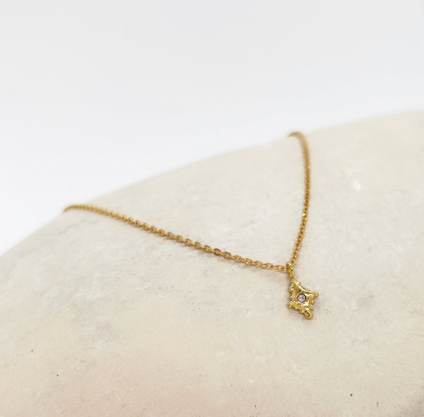 Elise Tsikis Paris Collier Satelli