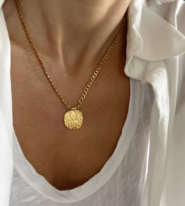 Elise Tsikis Paris Collier Topia