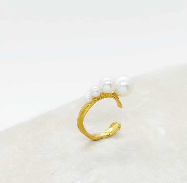 Elise Tsikis Paris Earcuff Milos
